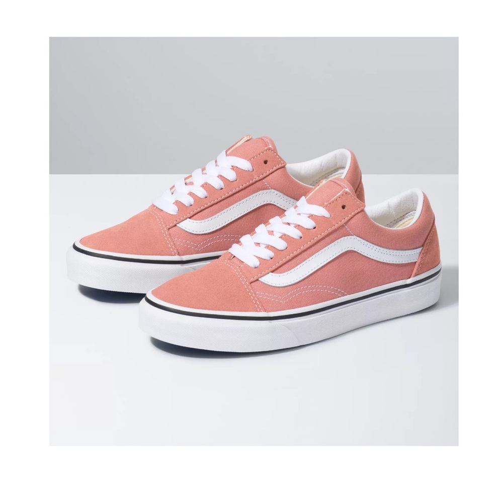 NEW!! Women’s Vans Old Skool Sneakers Rose Dawn/Tru White Size 7M